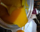 A picture of step 4 of Mango Cheese cake.