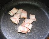 รูปขั้นตอนการทำที่ 5 ของ สปาเกตตี้หมูเด้งเบคอนพริกแห้ง