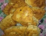 عکس مرحله 1 از دستور پیراشکی قارچ و گوشت با خمیرخونگی