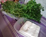 Foto langkah ke 1 dari resep Sayur Bobor Tahu Putih dan Selada Air.
