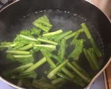 A picture of step 3 of Japanese boiled Nanohana(rape blossoms).