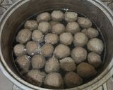 Foto langkah ke 5 dari resep Bakso Sapi Menul Daging Kurban.