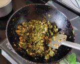 A picture of step 4 of Moringo leaves bhaji.