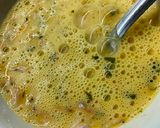 Foto del paso 3 de la receta: Tortilla con camarones y cilantro
