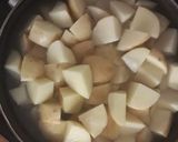 Foto del paso 1 de la receta: (guarnición) Papas a la mantequilla perejil y limón