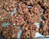 Foto langkah ke 4 dari resep Kue beng beng kacang cokelat.