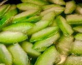 Hình bước làm 5 của món Canh Bí Đao Nấu Tôm
