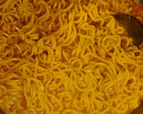मैगी (maggi recipe in Hindi) रेसिपी चरण 2 फोटो