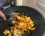 A picture of step 6 of Ohn No Khauk Swe / Burmese Laksa.