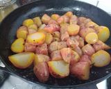Foto del paso 2 de la receta: Papas rústicas al romero