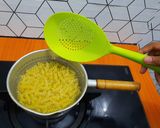 Foto langkah ke 2 dari resep Makaroni Telor #dapurelbeweek30.