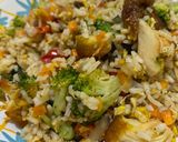 Foto langkah ke 7 dari resep Nasi Goreng Brotel (brokoli dan wortel).