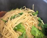 Foto del paso 2 de la receta: Spaghetti con rúcula y queso fresco al pesto