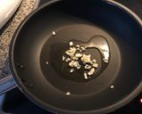 Foto del paso 1 de la receta: Sopa de ajo