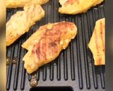 Une image de l'étape 3 de Panini poulet pesto tomates mozzarella.