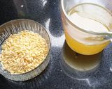 A picture of step 5 of Chicken Thighs with Orzo Pasta.