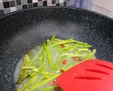 Foto langkah ke 1 dari resep Tempe Terong goreng tepung dan Tumis Kangkung.