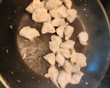 Une image de l'étape 2 de Galette et Cube de Poulet au Champignon.