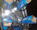 A picture of step 4 of Oreo double layer chocolate bar.
