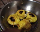 A picture of step 2 of Idli sandwich.