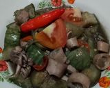 Foto langkah ke 7 dari resep Oseng Terong Ijo Cumi Pedas.