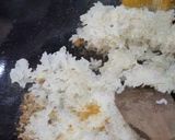 Foto langkah ke 3 dari resep Nasi goreng Kencur berselimut.