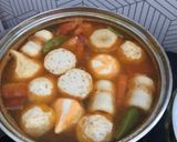 Foto langkah ke 3 dari resep Mie instan kuah Tom yum.