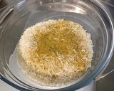 Une image de l'étape 2 de Dôme de riz basmati au bouillon de black tiger et curry.