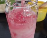 Foto langkah ke 3 dari resep Kiwi Watermelon Breeze.