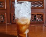 Foto langkah ke 4 dari resep Ice Tea Honey Yakult.