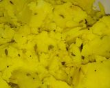 A picture of step 1 of Vadapav.