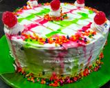 A picture of step 5 of White Forest Cake.