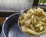 A picture of step 1 of White Sauce Pasta.
