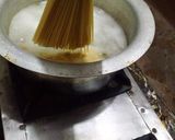 A picture of step 1 of Boiled Spaghetti.