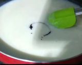 A picture of step 2 of Green grapes and white chocolate delight.