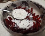 รูปขั้นตอนการทำที่ 4 ของ พริกทอดกรอบ รสหม่าล่า (麻辣香酥辣椒)