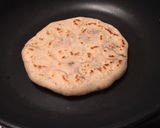 A picture of step 4 of Pupusas de frijoles y queso🥰!.