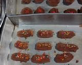 Foto langkah ke 7 dari resep Kue semprit.