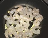 Une image de l'étape 2 de Pâtes aux crevettes sauce cajun.