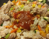 Foto del paso 6 de la receta: Pollo con arroz y verduras🌺