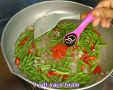 Foto langkah ke 6 dari resep Oseng tahu kacang panjang saus sambal.