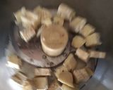A picture of step 3 of California Farm Carmelized Onion Pie.