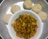 A picture of step 4 of Dahi Samosa Chaat.