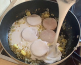Foto del paso 4 de la receta: Merluza en salsa de coco