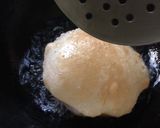 A picture of step 6 of Luchi Ghugni.