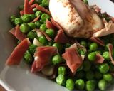 Foto del paso 5 de la receta Guisantes con jamón y huevo poché