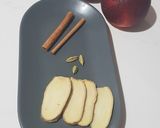 A picture of step 1 of Apple Cinnamon Tea.