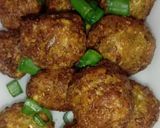 A picture of step 5 of Fried Cabbage Balls.
