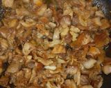 Gombás- csirkecombos húsos rizs 313 recept fázis 2 fotója