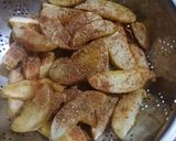 A picture of step 3 of Seasoned Crispy Potato Wedges.